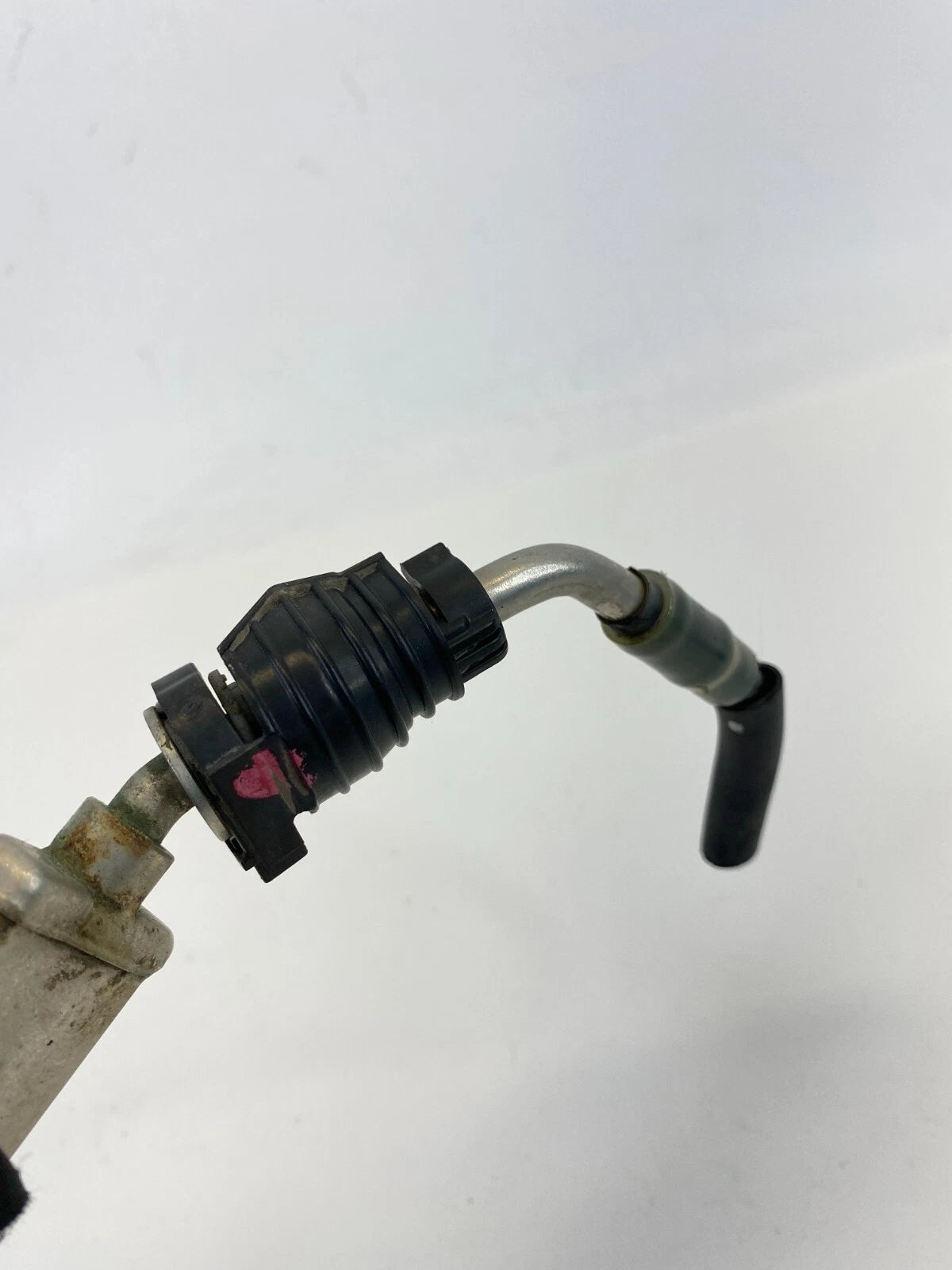 2014-2016 KIA FORTE 1.8L ENGINE FUEL RAIL INJECTION INJECTORS ASSY 41030485A OEM