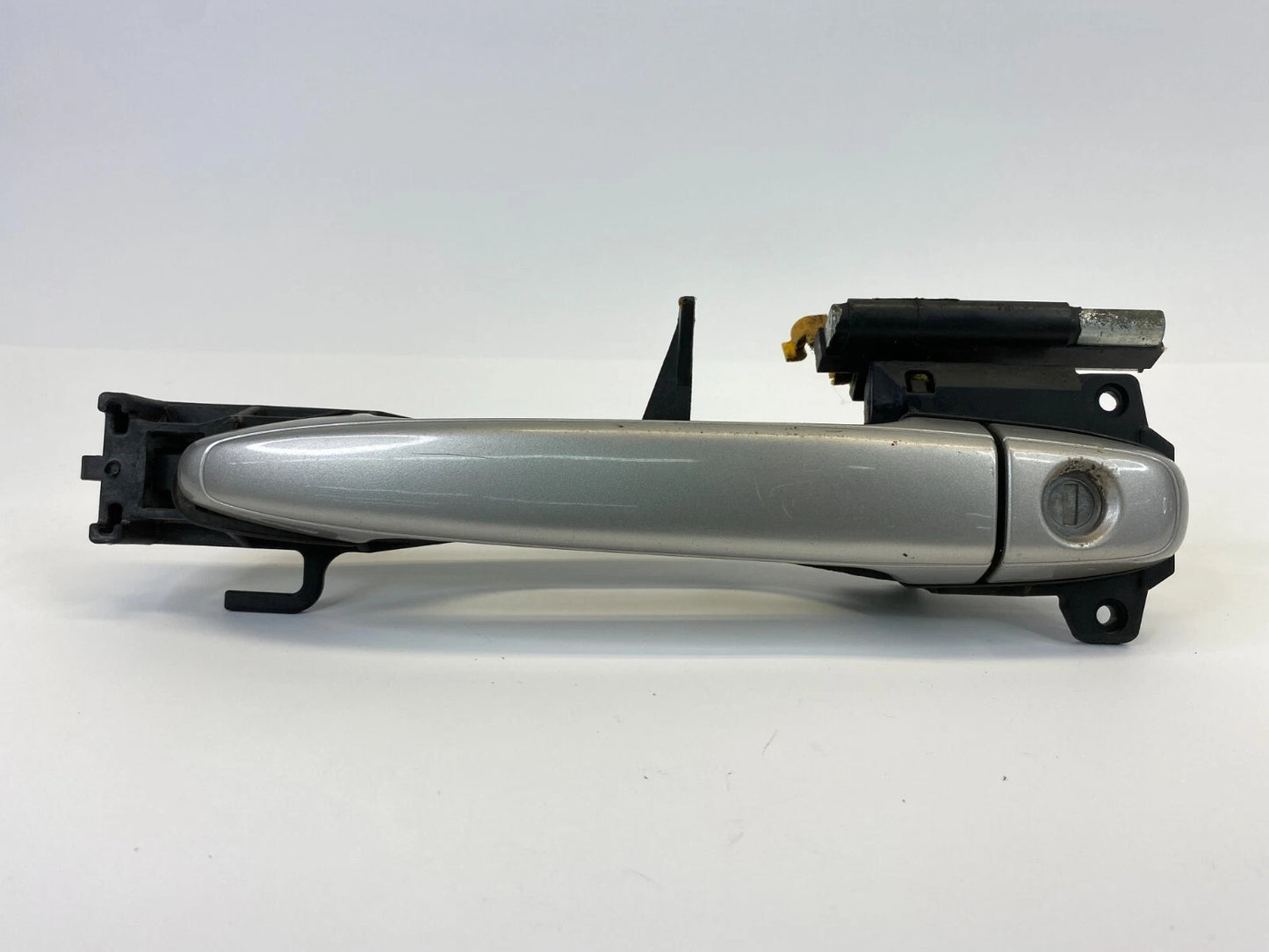 2004-2010 TOYOTA SIENNA FRONT LEFT DRIVER SIDE EXTERIOR DOOR HANDLE OEM