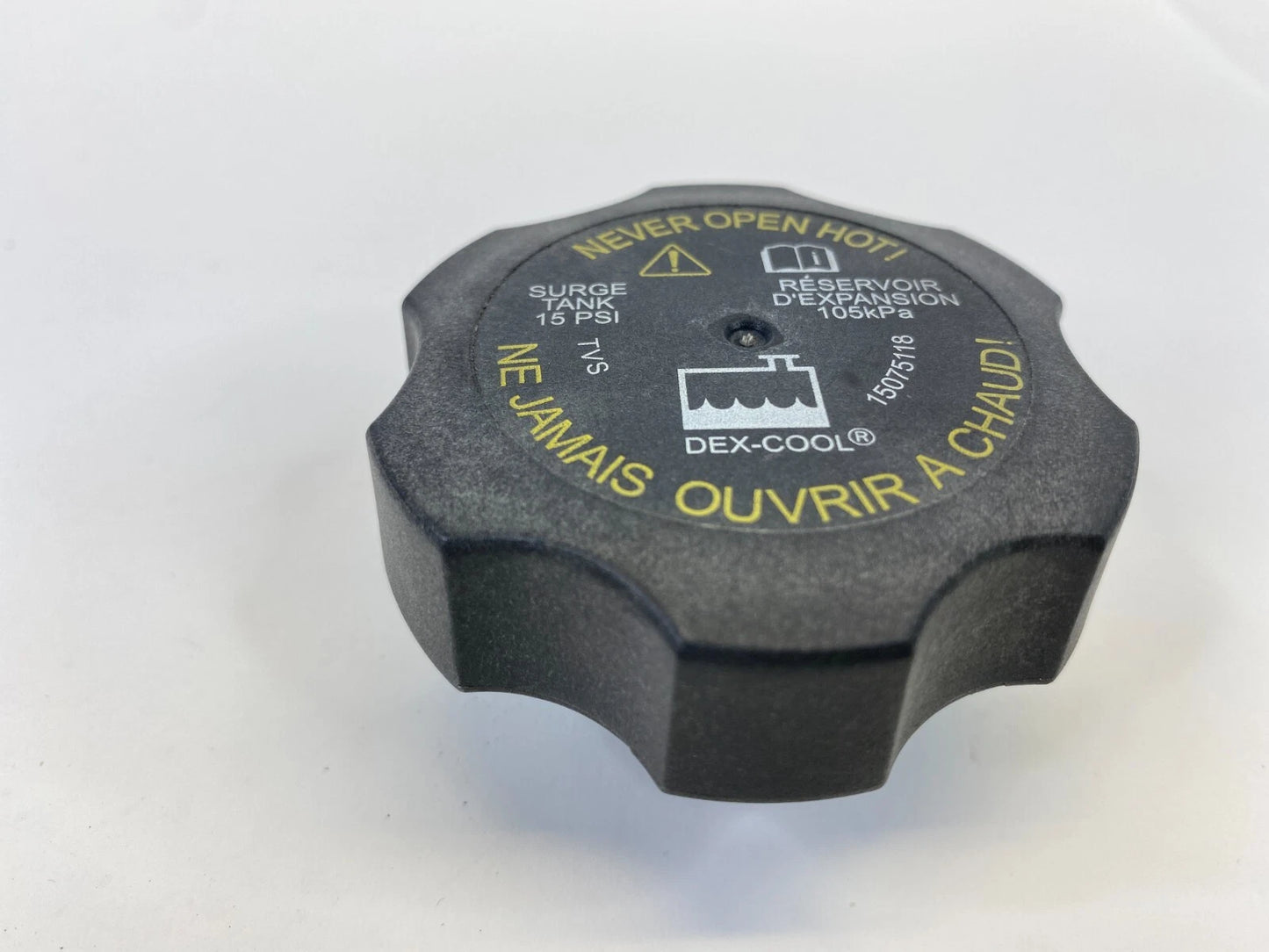 2002-2010 SATURN VUE COOLANT RESERVOIR TANK CAP LID COVER OEM 15075118