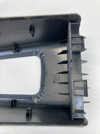 06-11 MERCEDES-BENZ CLS500 CLS550 REAR CENTER CONSOLE TRIM BEZEL W/AIR VENTS OEM