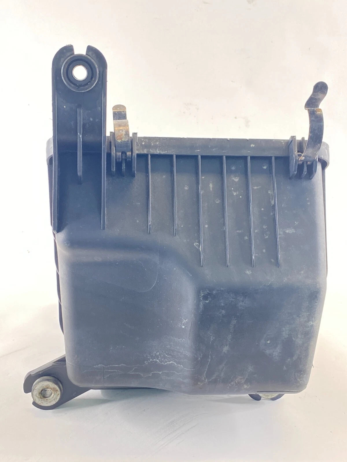 2010-2012 HYUNDAI SANTA FE AIR INTAKE CLEANER FILTER HOUSING UNIT 281122P100 OEM