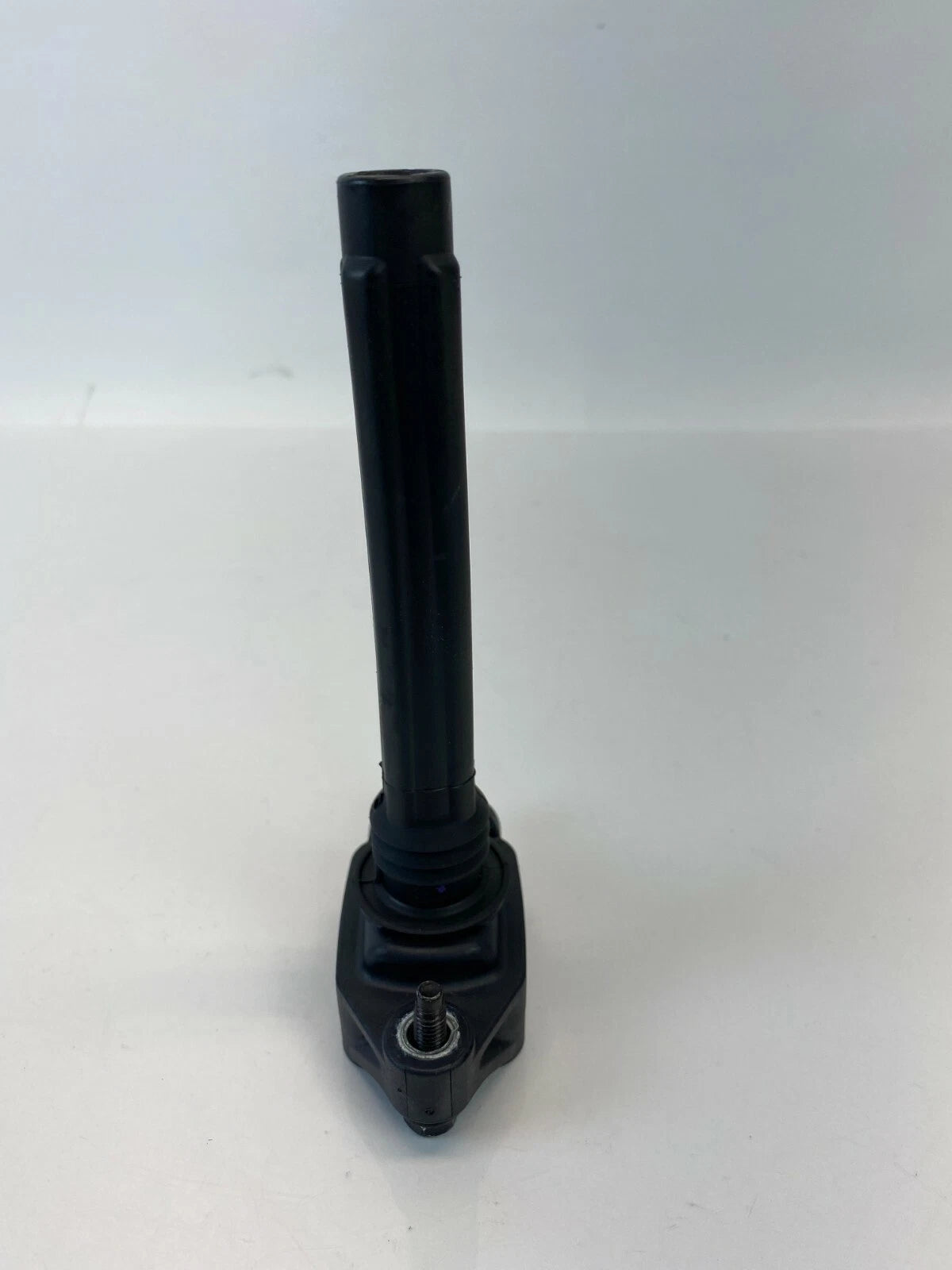 13 14 15 16 17 18 RAM 1500 3.6L V6 IGNITION COIL IGNITER ASSEMBLY 05149168