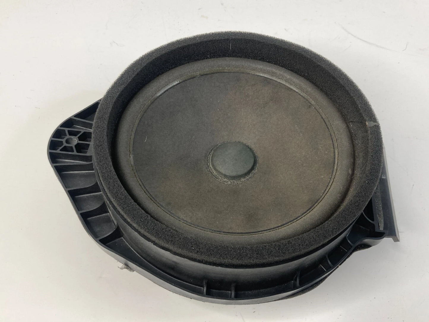 2011-2017 BUICK REGAL FRONT LEFT OR RIGHT DOOR AUDIO SPEAKER ASSY 13257499 OEM