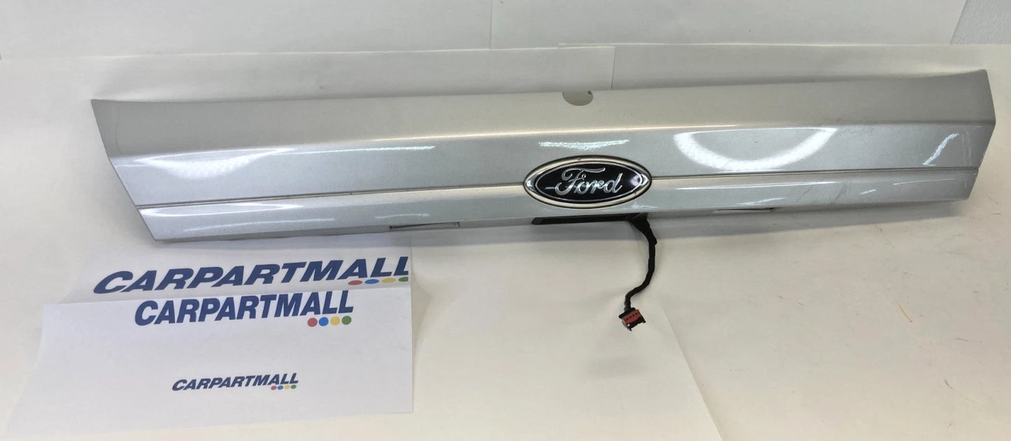 2014-2019 FORD FIESTA HATCHBACK REAR LIFTGATE LATCH HANDLE MOLDING W/ EMBLEM OEM
