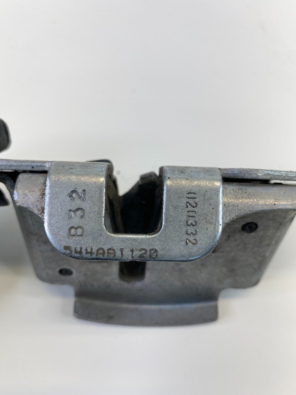 2009-2014 Volkswagen Routan Rear Right Side Sliding Door Lock Latch Catch Assy