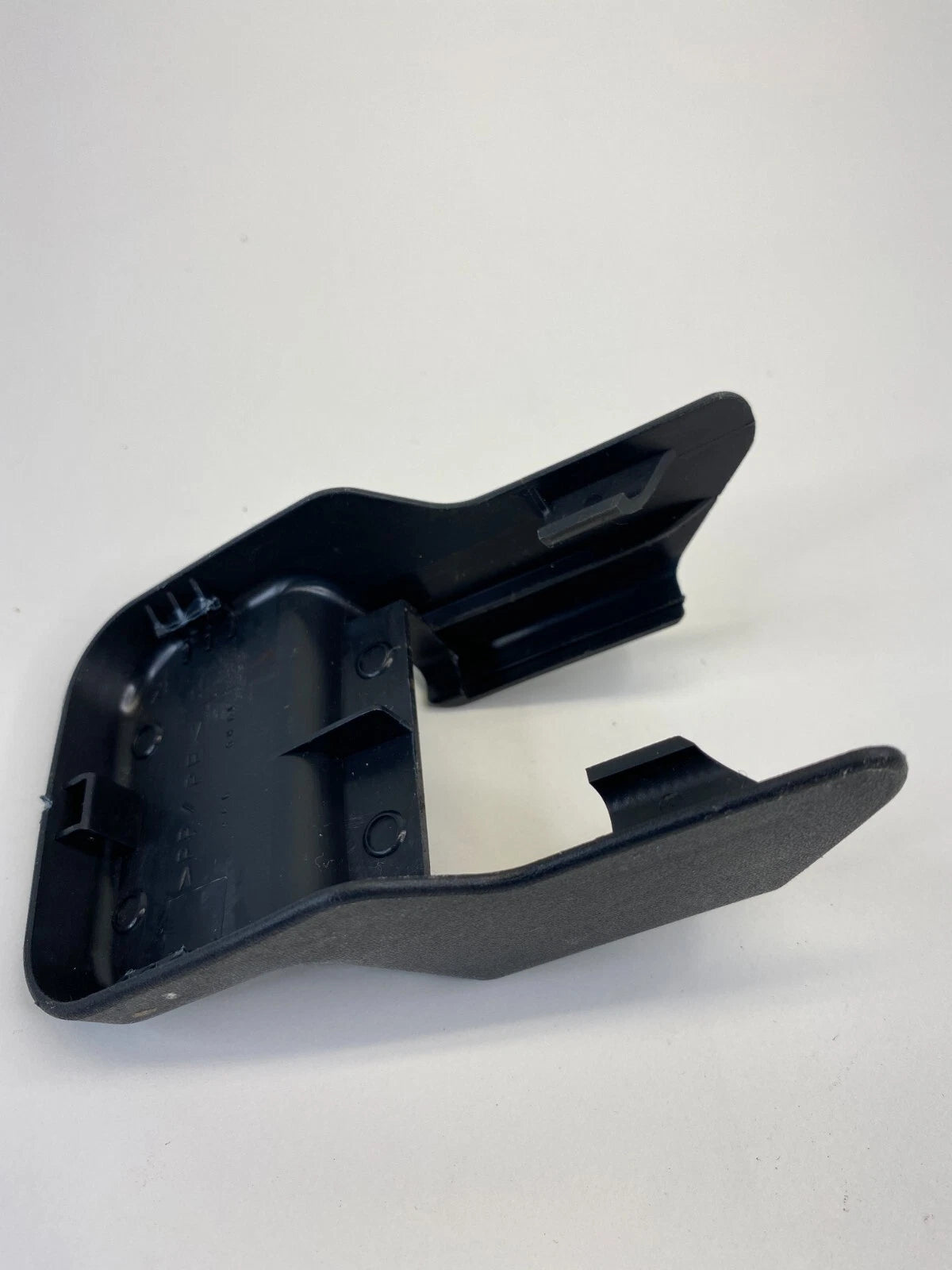 2002 2003 02 03 LEXUS ES300 FRONT LEFT SEAT TRACK END COVER CAP TRIM OEM