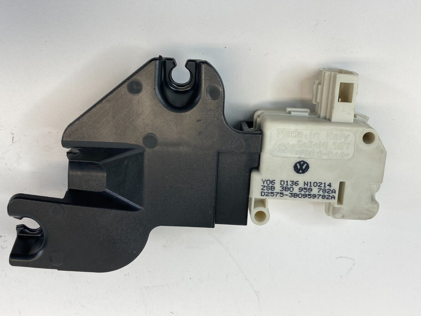 05-11 Audi A6 Quattro Glove Box Door Release Actuator Motor Unit 3B0959782A OEM