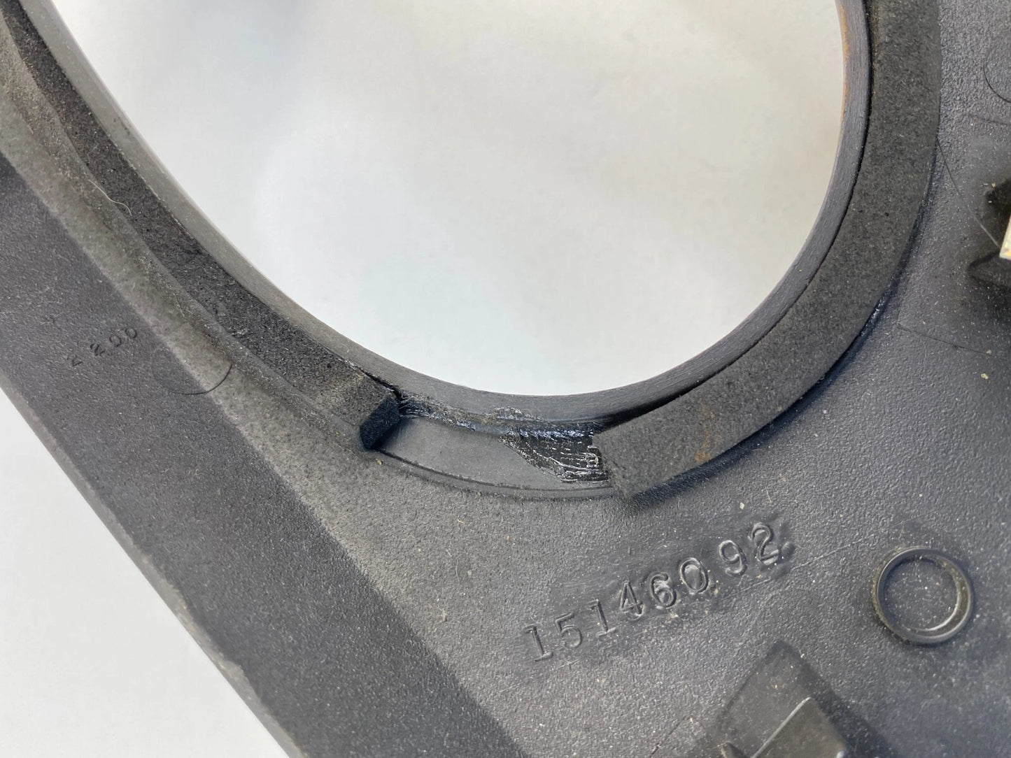 02-09 GMC ENVOY FRONT RIGHT PASSENGER INTERIOR DOOR HANDLE BEZEL TRIM 15146092