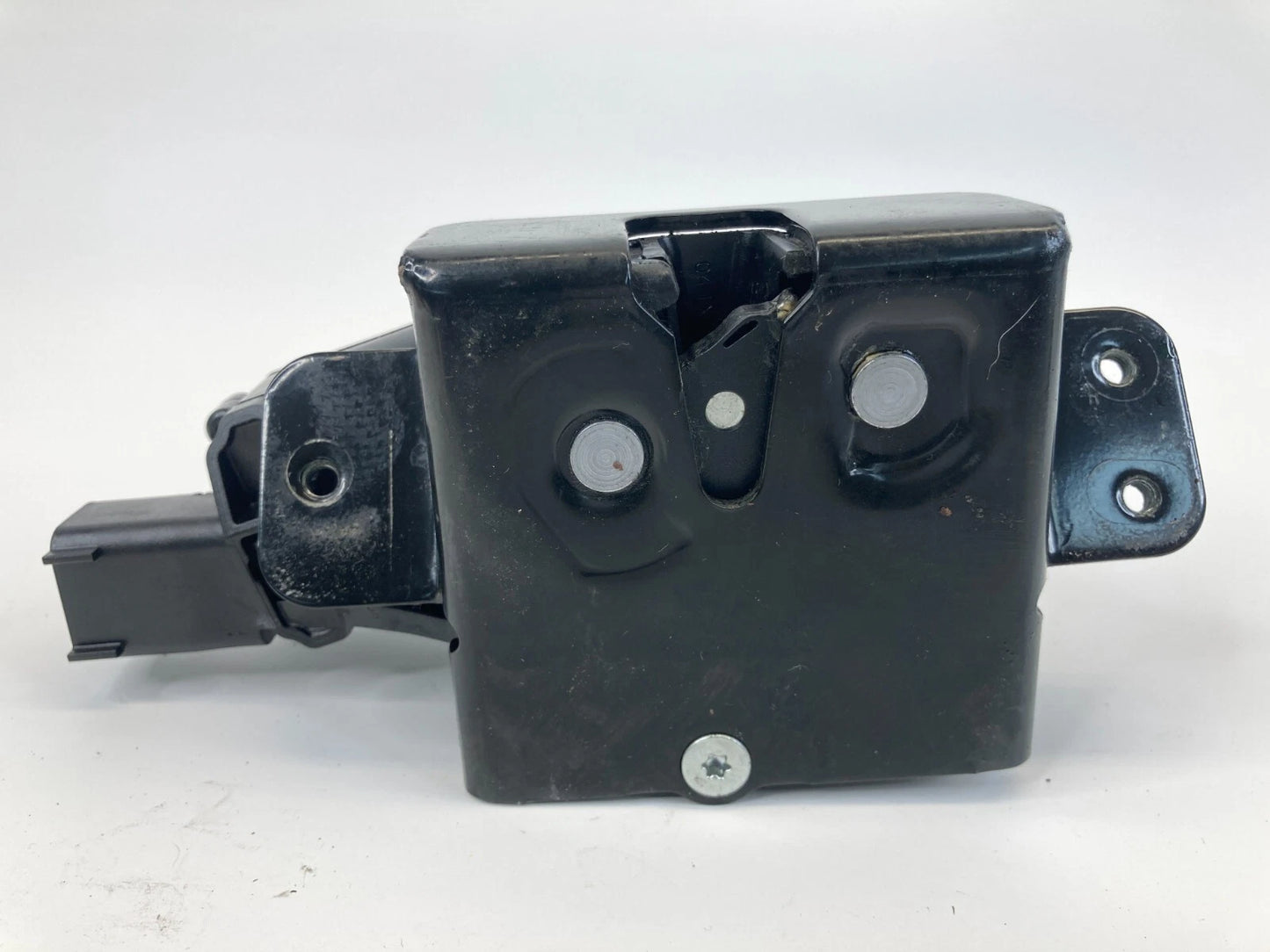 2007-2016 GMC ACADIA REAR LOWER TRUNK LIFTGATE LOCK LATCH ACTUATOR RELEASE OEM