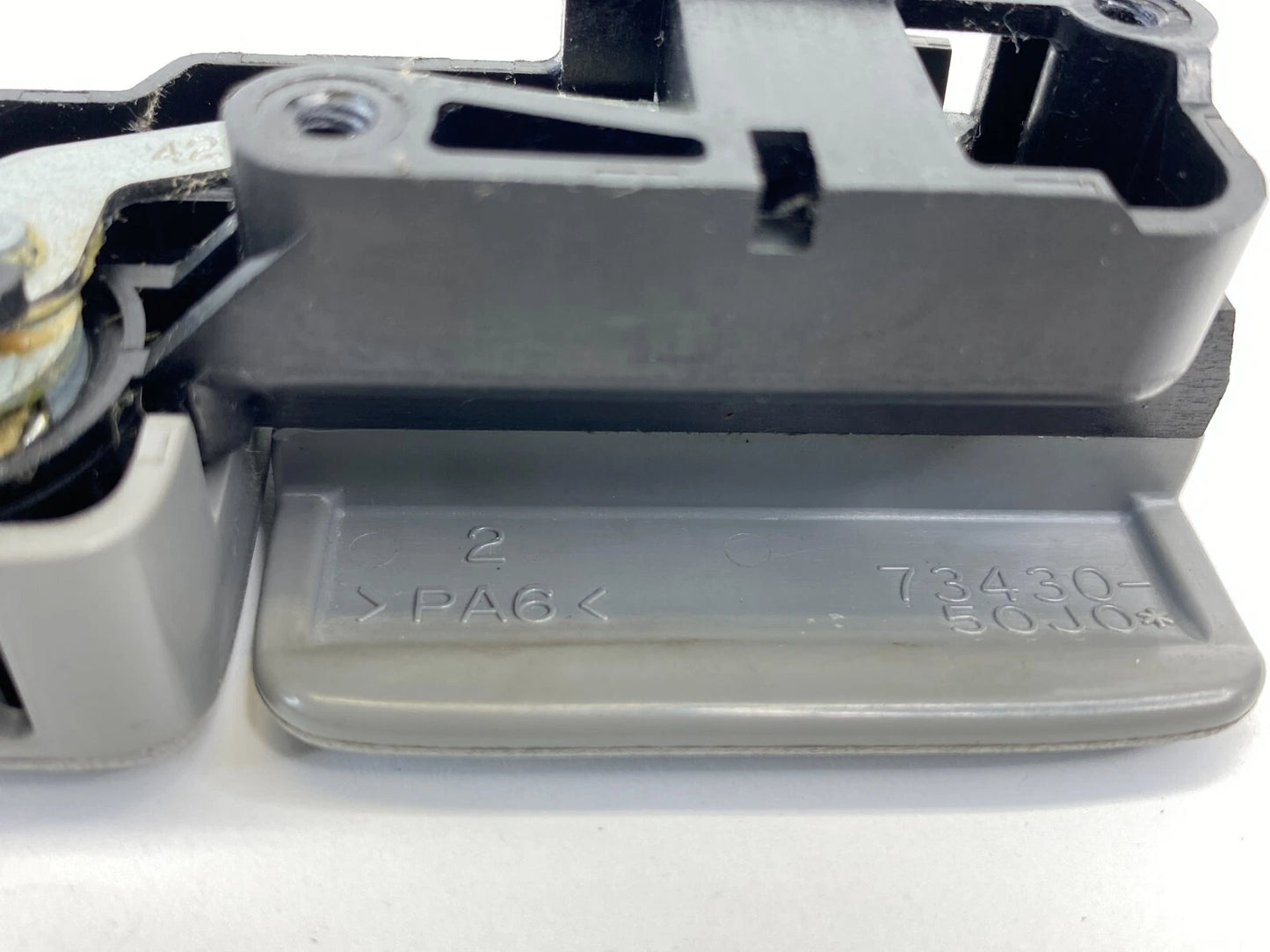 2003-2005 SUZUKI GRAND VITARA GLOVE BOX STORAGE LOCK LATCH HANDLE 73430-50J0 OEM
