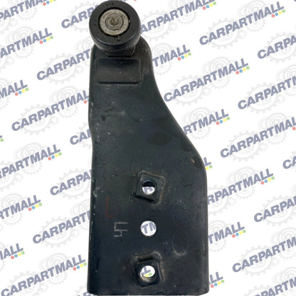 2006-2014 KIA SEDONA REAR LEFT SLIDING DOOR LOWER STRIKER HOLDER ROLLER OEM