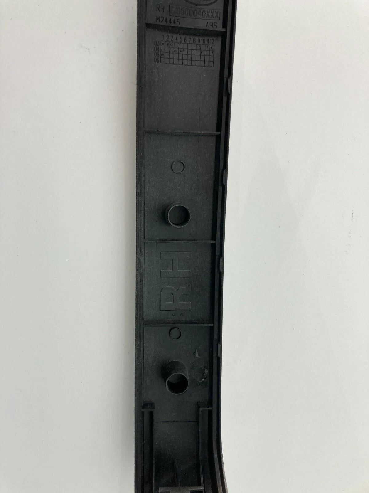 2004 2005 LAND ROVER FREELANDER FRONT RIGHT DOOR PULL HANDLE COVER OEM EJG500040