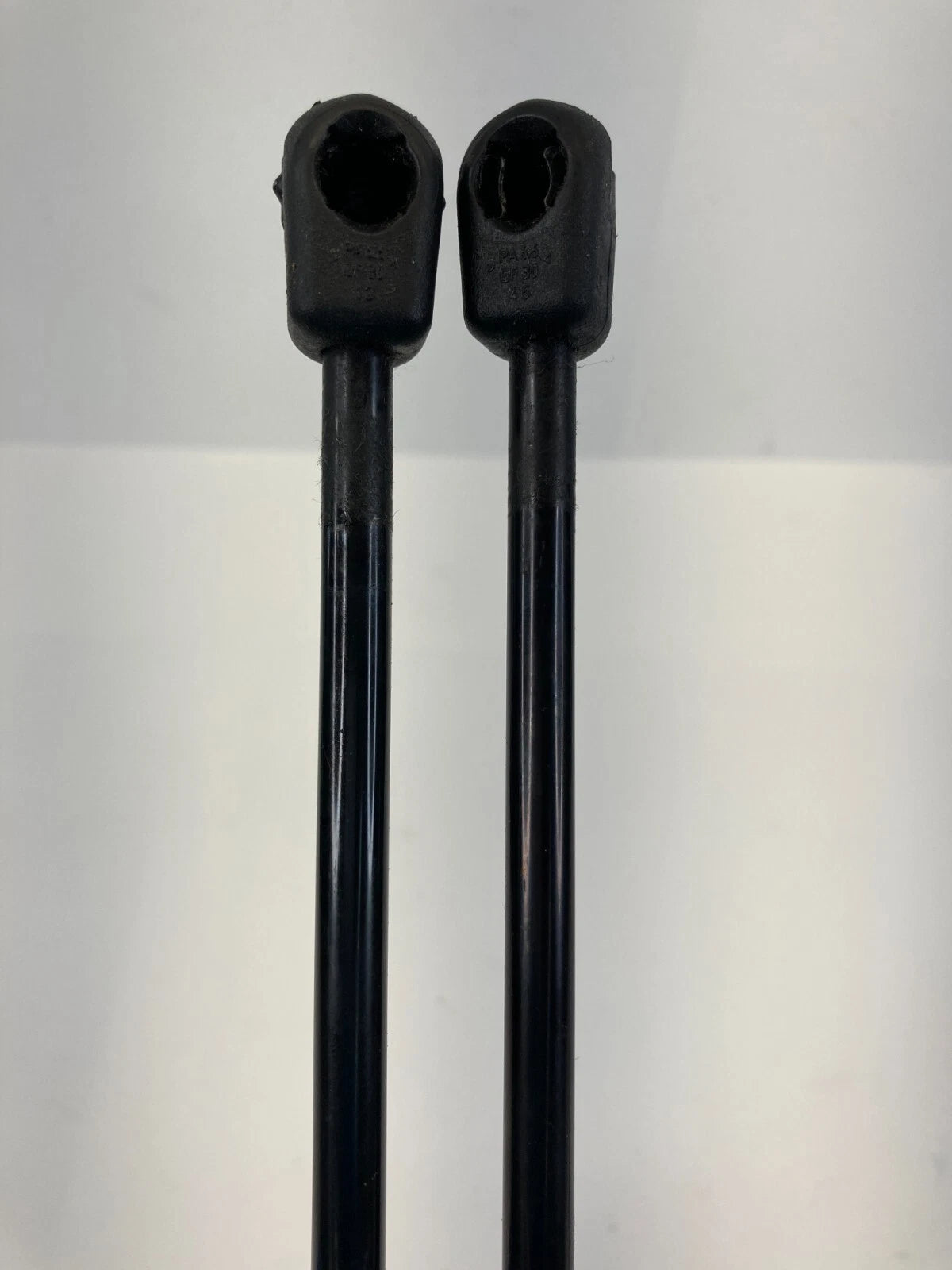 2005-2010 KIA SPORTAGE TAILGATE TRUNK LIFT CYLINDER STRUT SUPPORT SHOCK PAIR SET