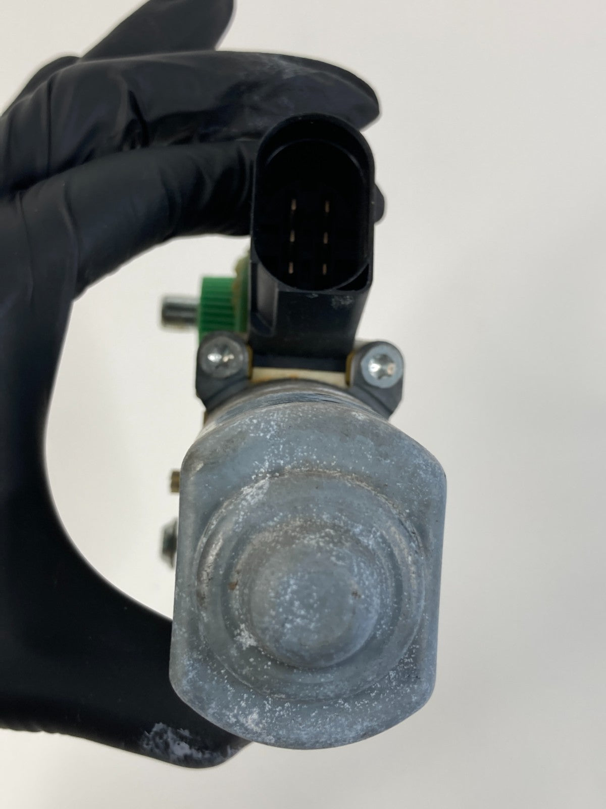 2006 2007 BMW 530xi Rear Left Back Side Door Power Window Motor 6922319 OEM