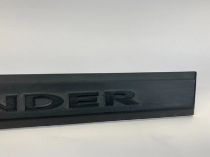 2006-2010 JEEP COMMANDER FRONT RIGHT EXTERIOR DOOR TRIM MOLDING 5JP68TRMAA OEM
