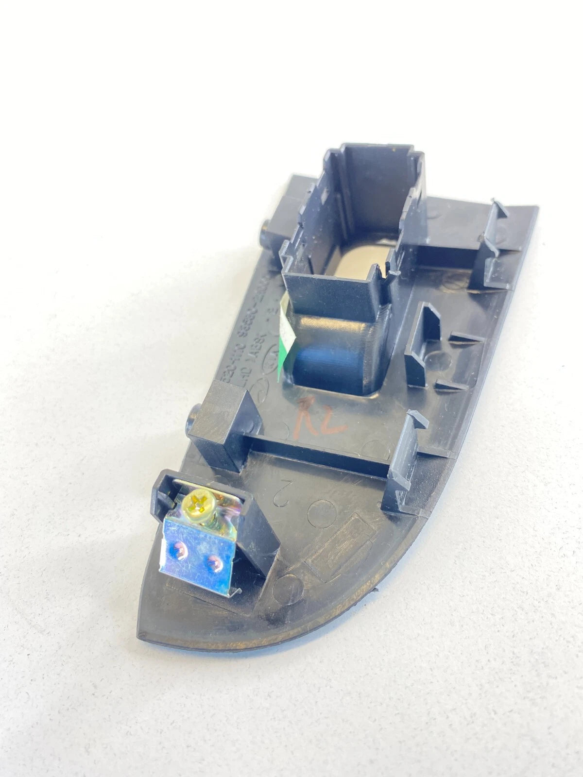 07-10 HYUNDAI ELANTRA SEDAN REAR LEFT DOOR WINDOW SWITCH BEZEL 93580-2H000 OEM