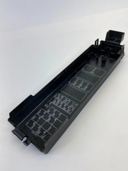 2005-2008 JEEP GRAND CHEROKEE ENGINE UNDER HOOD FUSE RELAY BOX COVER CAP OEM
