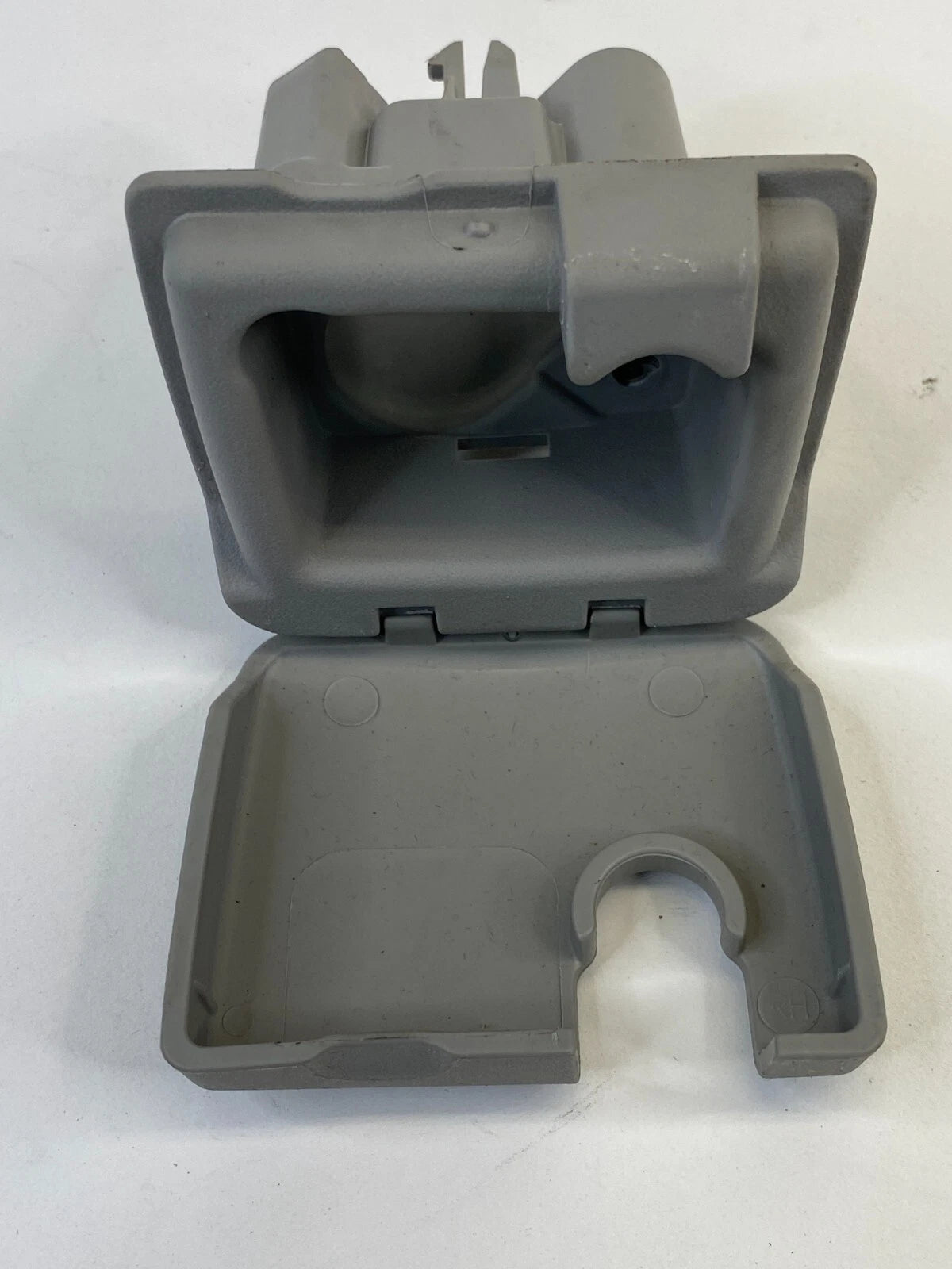 2004-2006 CADILLAC SRX REAR 2ND SEAT SAFETY BUCKLE ANCHOR HOOK COVER TRIM OEM