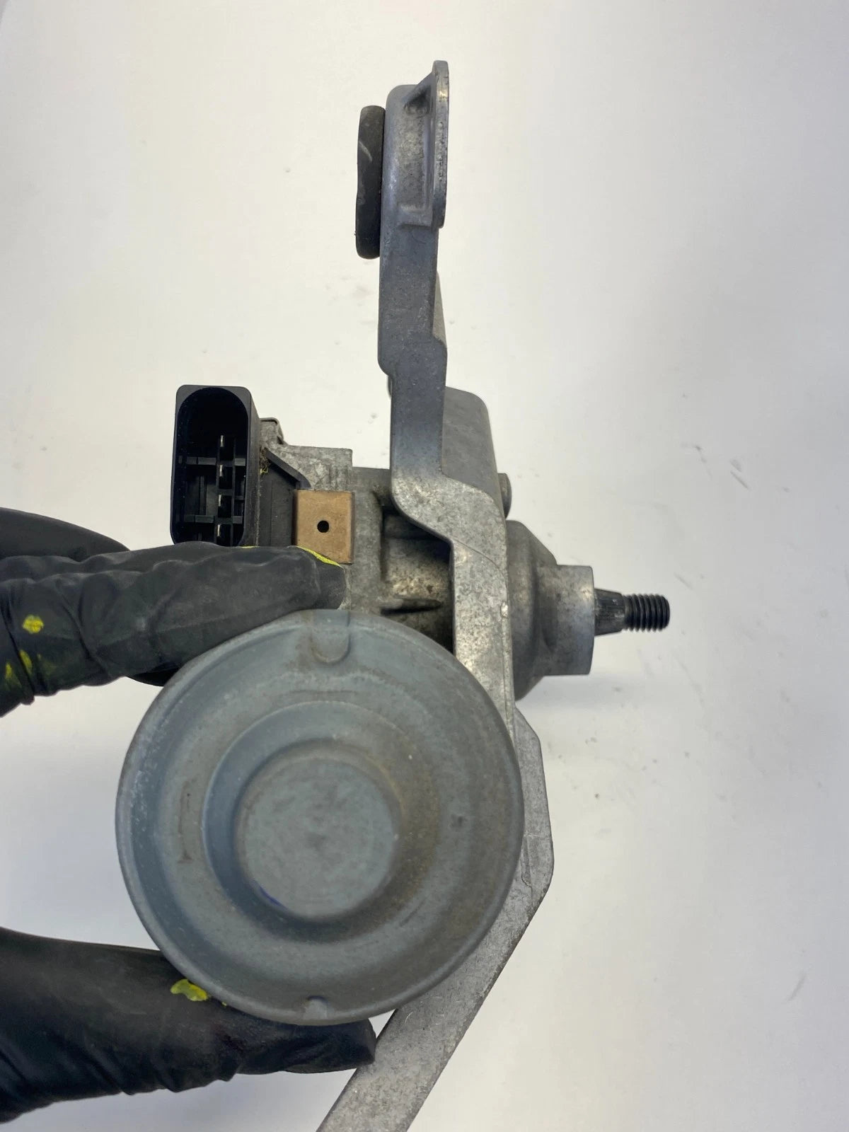 2012-2018 FORD FOCUS FRONT RIGHT SIDE WIPER MOTOR ASSY BM51-17504-BH