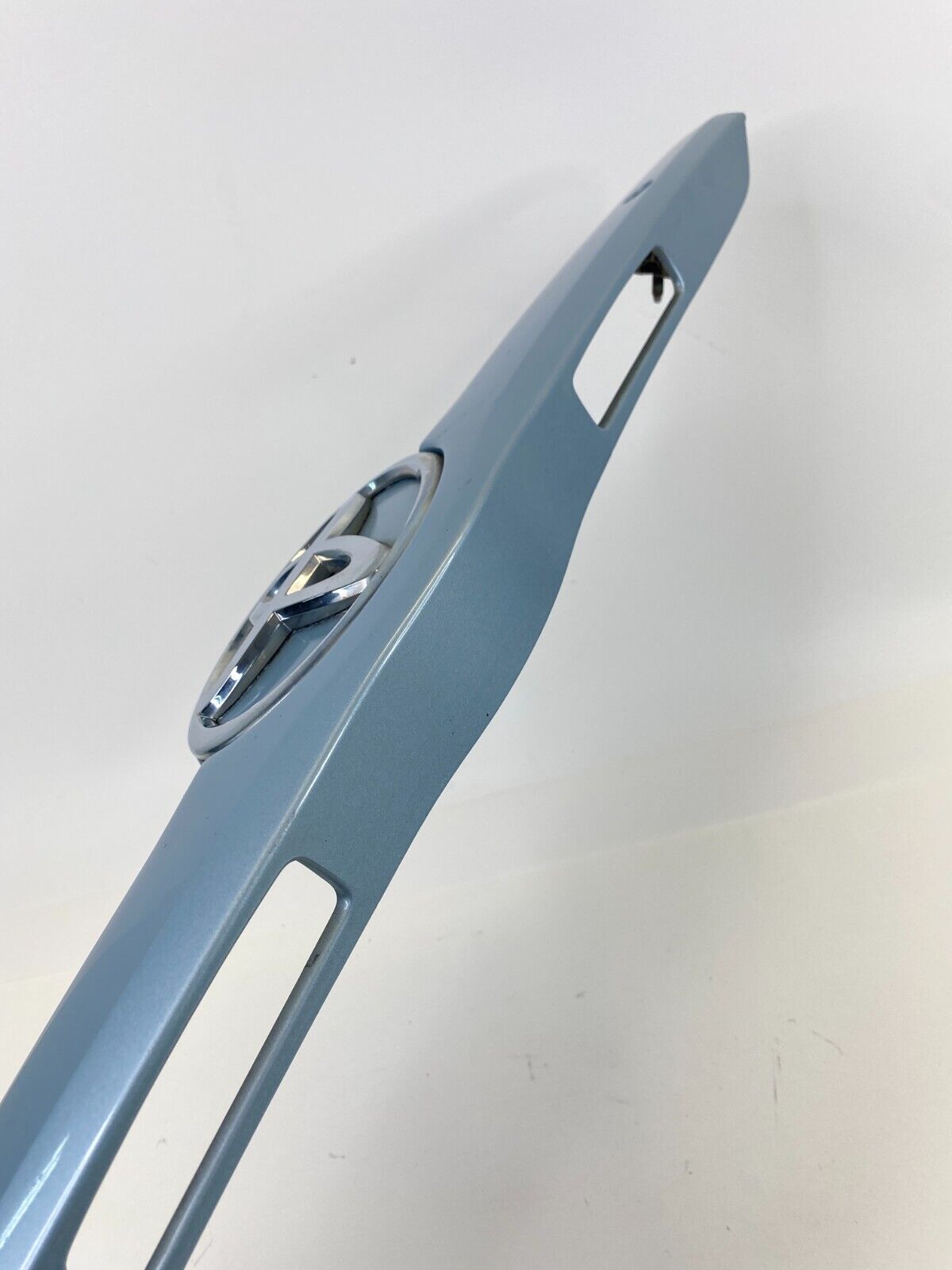 07-11 Toyota Camry Sedan Rear Trunk Lid Molding Trim Panel W/ Emblem 7680106120G