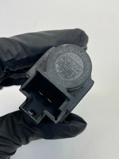 2007 2008 FORD ESCAPE BRAKE STOP LIGHT CONTROL BUTTON SWITCH 3M5T-13480-AC OEM
