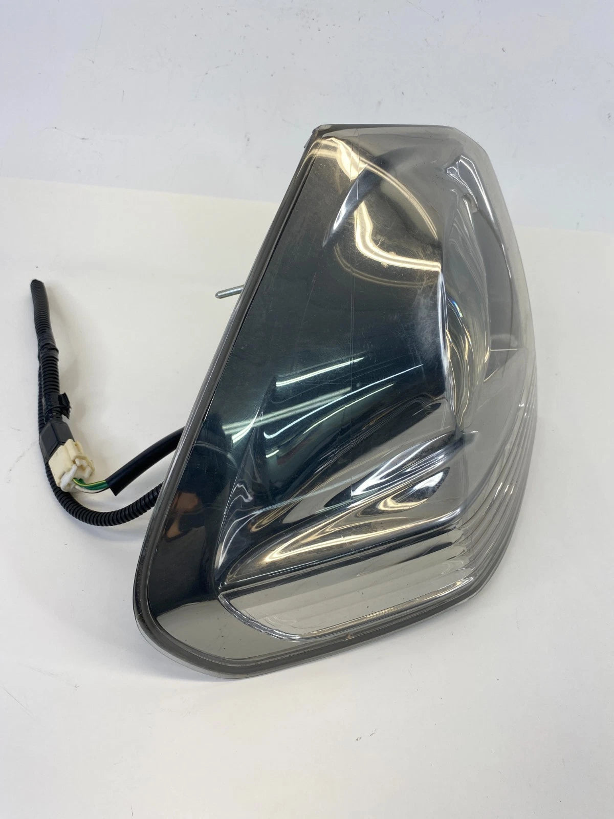 2007-2009 LEXUS RX350 LEFT DRIVER SIDE QUARTER PANEL MOUNTED TAIL LIGHT OEM