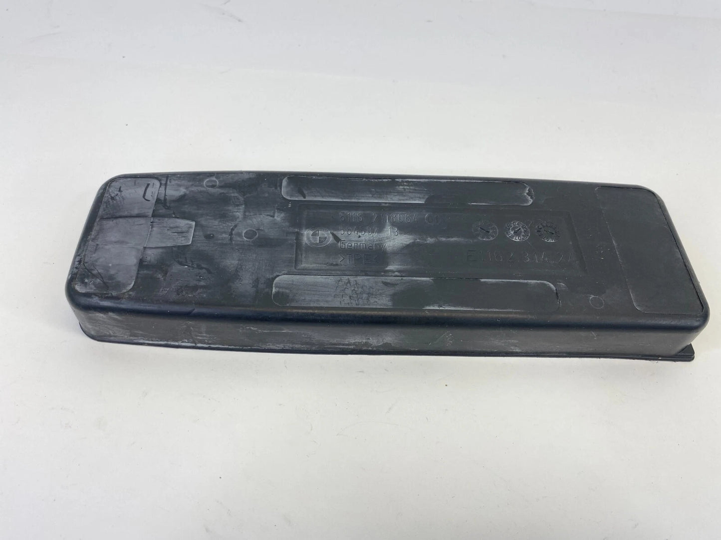 2007 2008 BMW 328XI FRONT CENTER CONSOLE STORAGE MAT INSERT COVER 51167118064