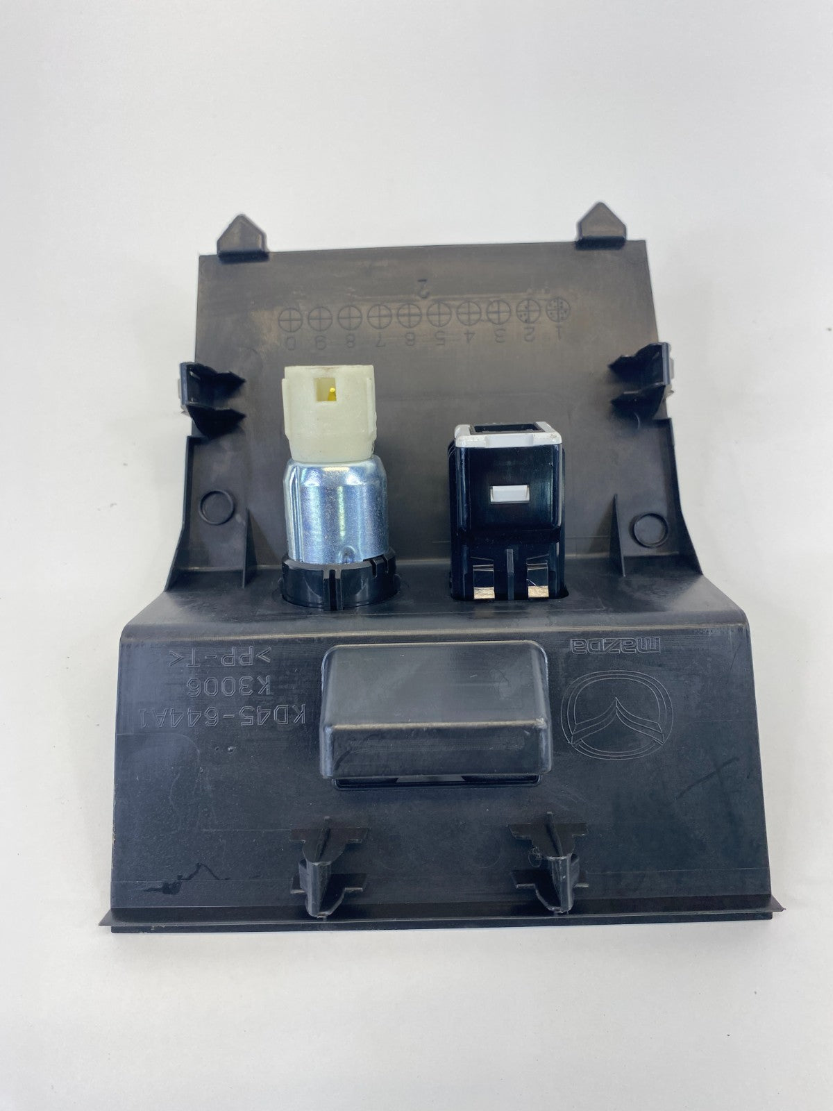 2013-2015 Mazda CX-5 CX5 Center Console AUX USB Power Outlet Port Socket Trim