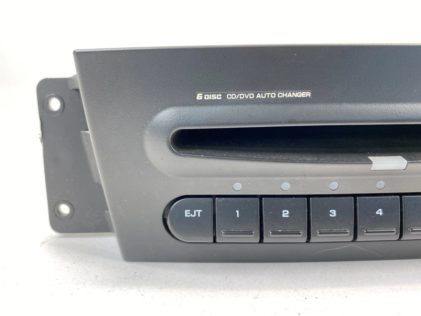 2004 2005 CHRYSLER PACIFICA AM FM CD DVD PLAYER RECEIVER CHANGER P05094031AA OEM