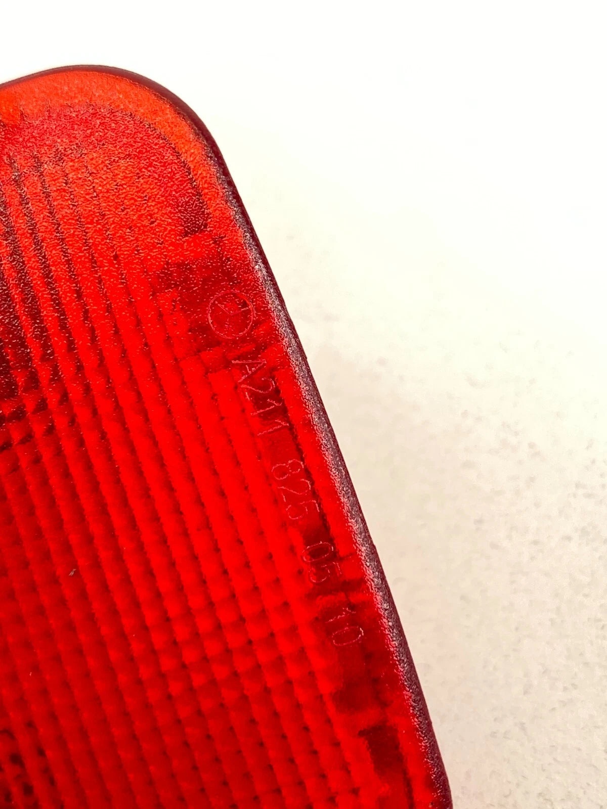 03-06 MERCEDES-BENZ E500 03-09 E320 REAR RIGHT DOOR LIGHT LENS COVER TRIM OEM