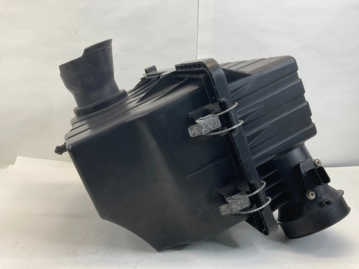2004 2005 FORD EXPLORER AIR INTAKE CLEANER ASSEMBLY HOUSING OEM 4L24-9C662-AB