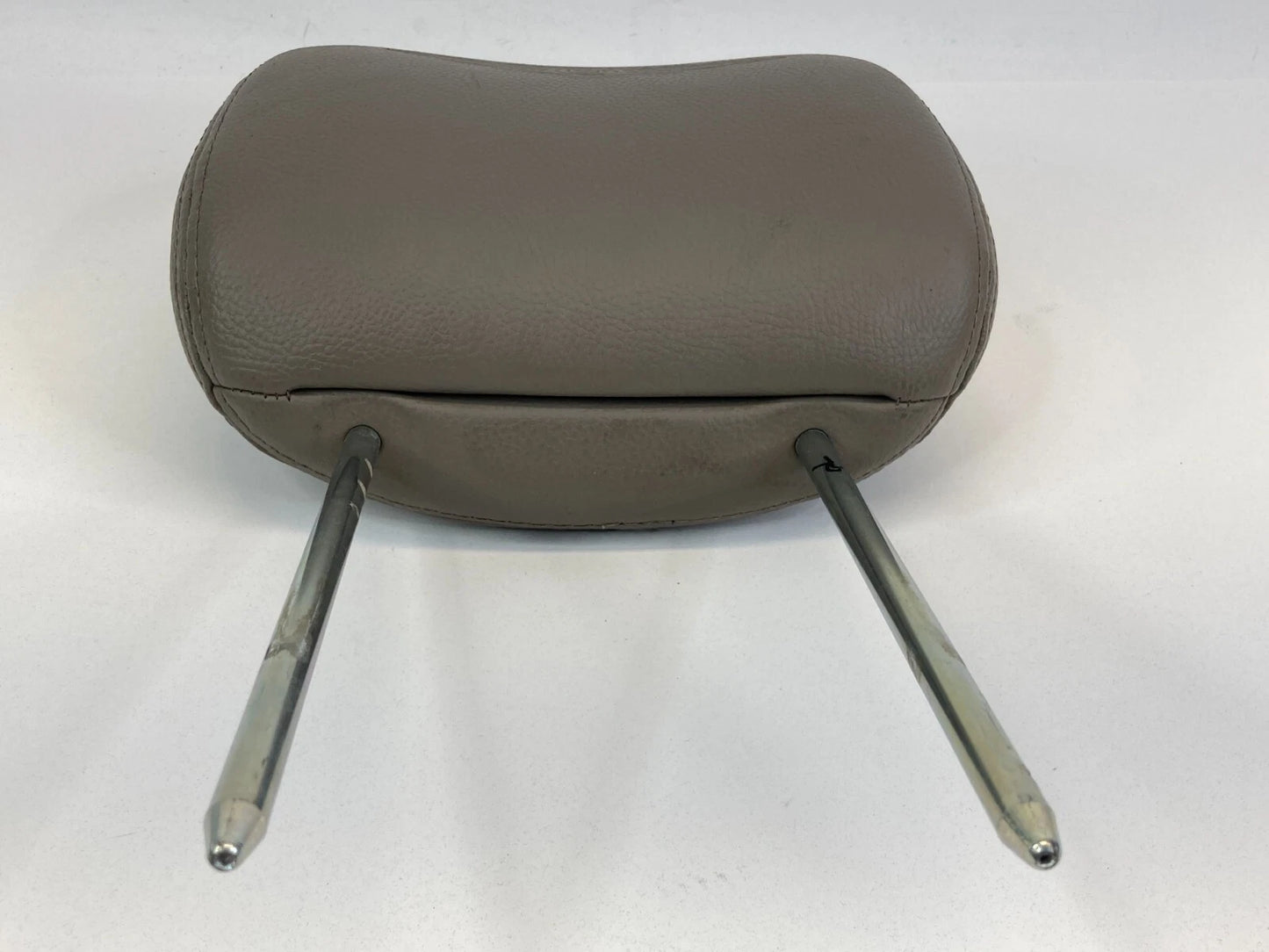 2001-2007 CHRYSLER TOWN & COUNTRY FRONT RIGHT SIDE SEAT HEADREST HEAD REST OEM