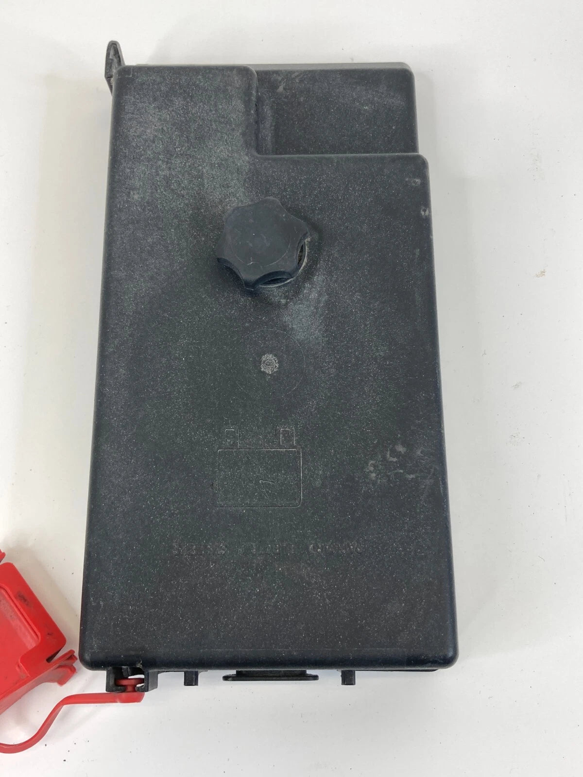 02 03 04 05 BUICK CENTURY ENGINE FUSE BOX LID UPPER COVER TOP 15436362 OEM