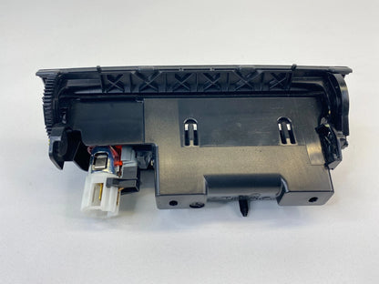 06 07 08 09 10 VOLKSWAGEN PASSAT CENTER CONSOLE ASHTRAY POWER OUTLET 3C0863284