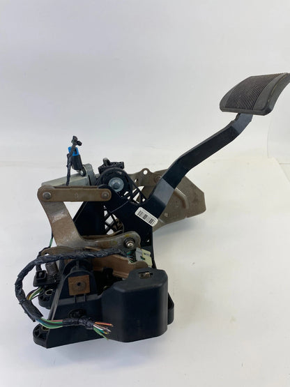 2009-2012 VW VOLKSWAGEN ROUTANPOWER ADJUSTABLE BRAKE PEDAL 04721199AE OEM