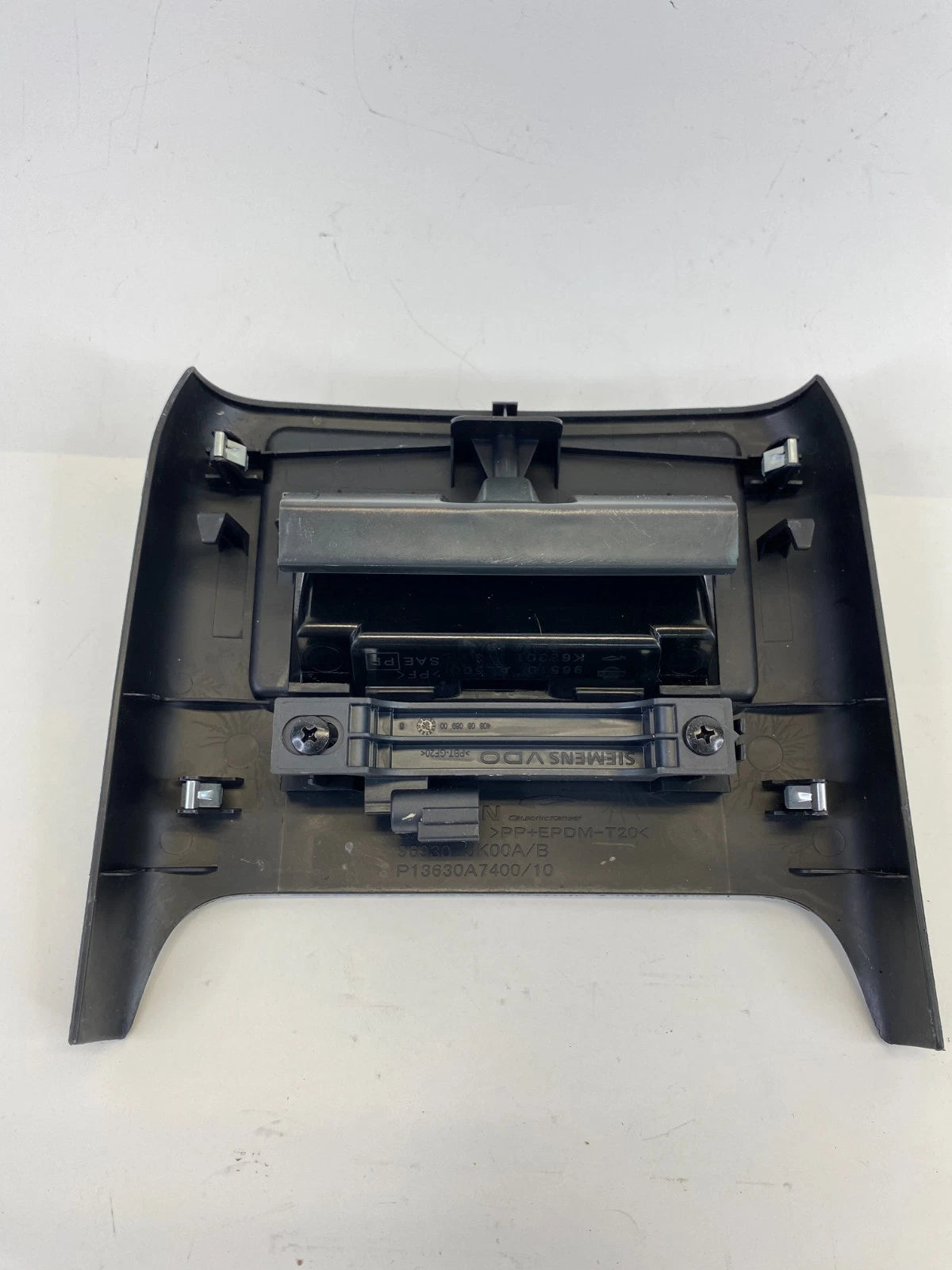 2008-2013 Infiniti G37 Rear Center Console Ashtray w/ Cover Trim 96930-JK00A