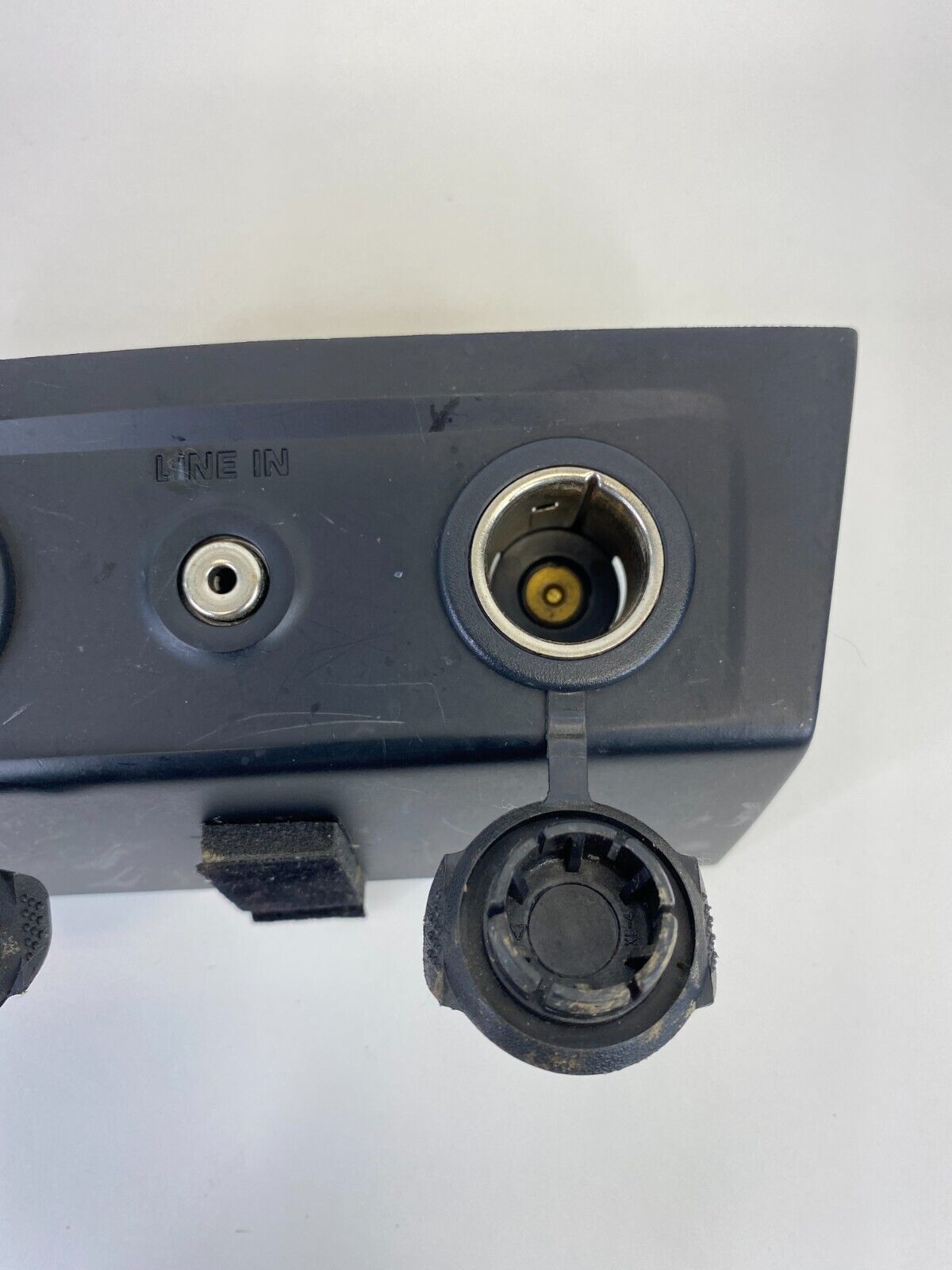 2008-2011 Ford Focus Center Dash Dual Power Outlet 12V Jack Port 8S43-54043D56-A