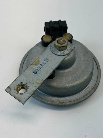 1999-2005 VOLKSWAGEN JETTA SEDAN ALARM SIREN HORN W/ BRACKET E67524 OEM