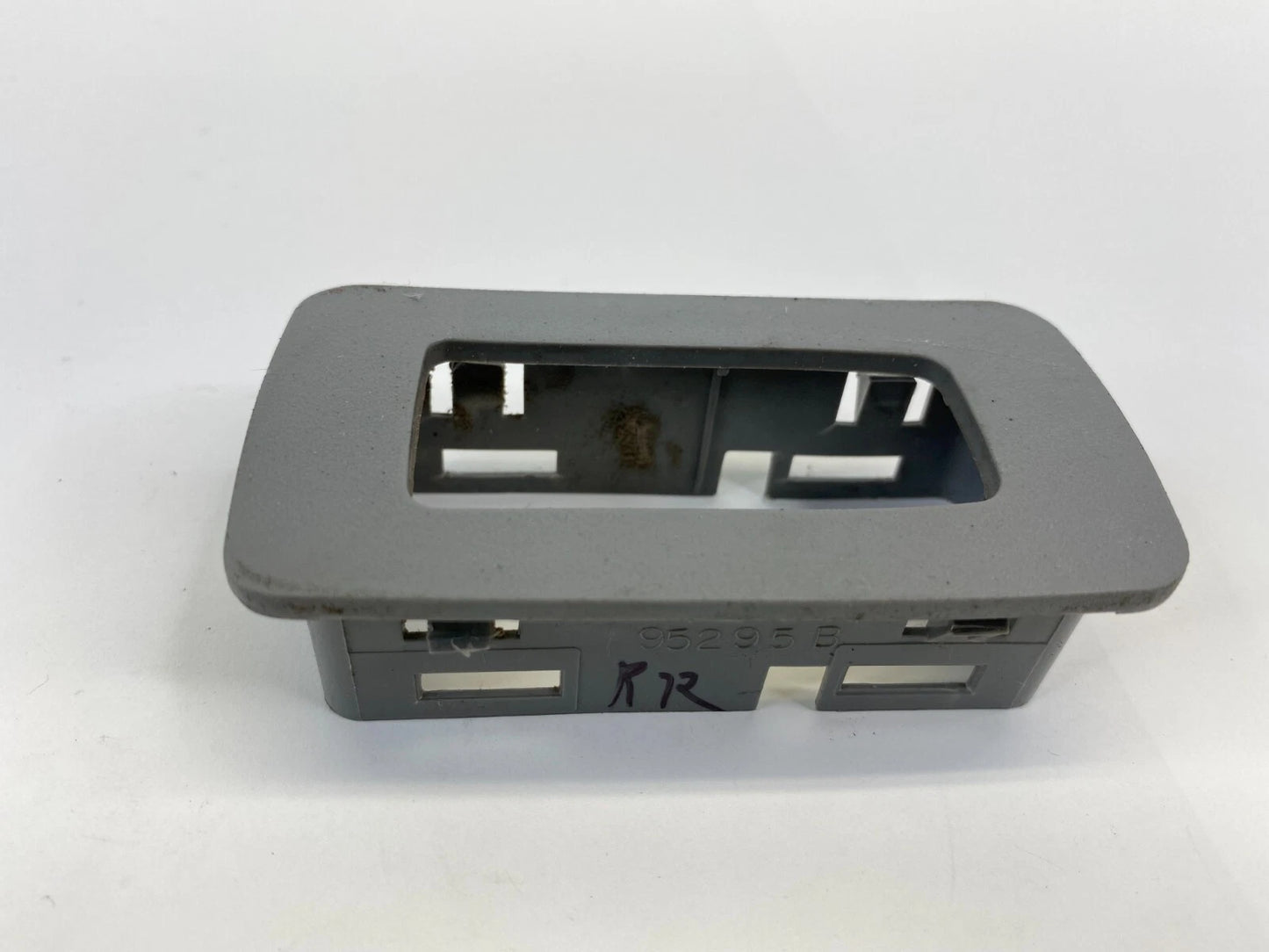 2005-2010 CHRYSLER 300 REAR RIGHT BACK DOOR WINDOW SWITCH BEZEL COVER TRIM OEM