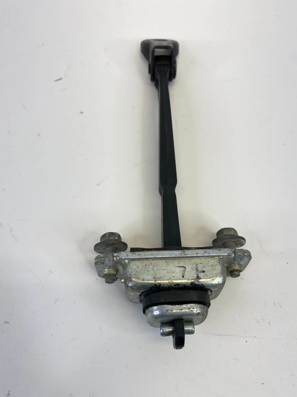 2012-2015 CHEVROLET CAPTIVA SPORT FRONT LEFT SIDE DOOR CHECK STOP STOPPER DETENT