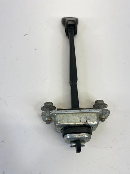 2012-2015 CHEVROLET CAPTIVA SPORT FRONT LEFT SIDE DOOR CHECK STOP STOPPER DETENT