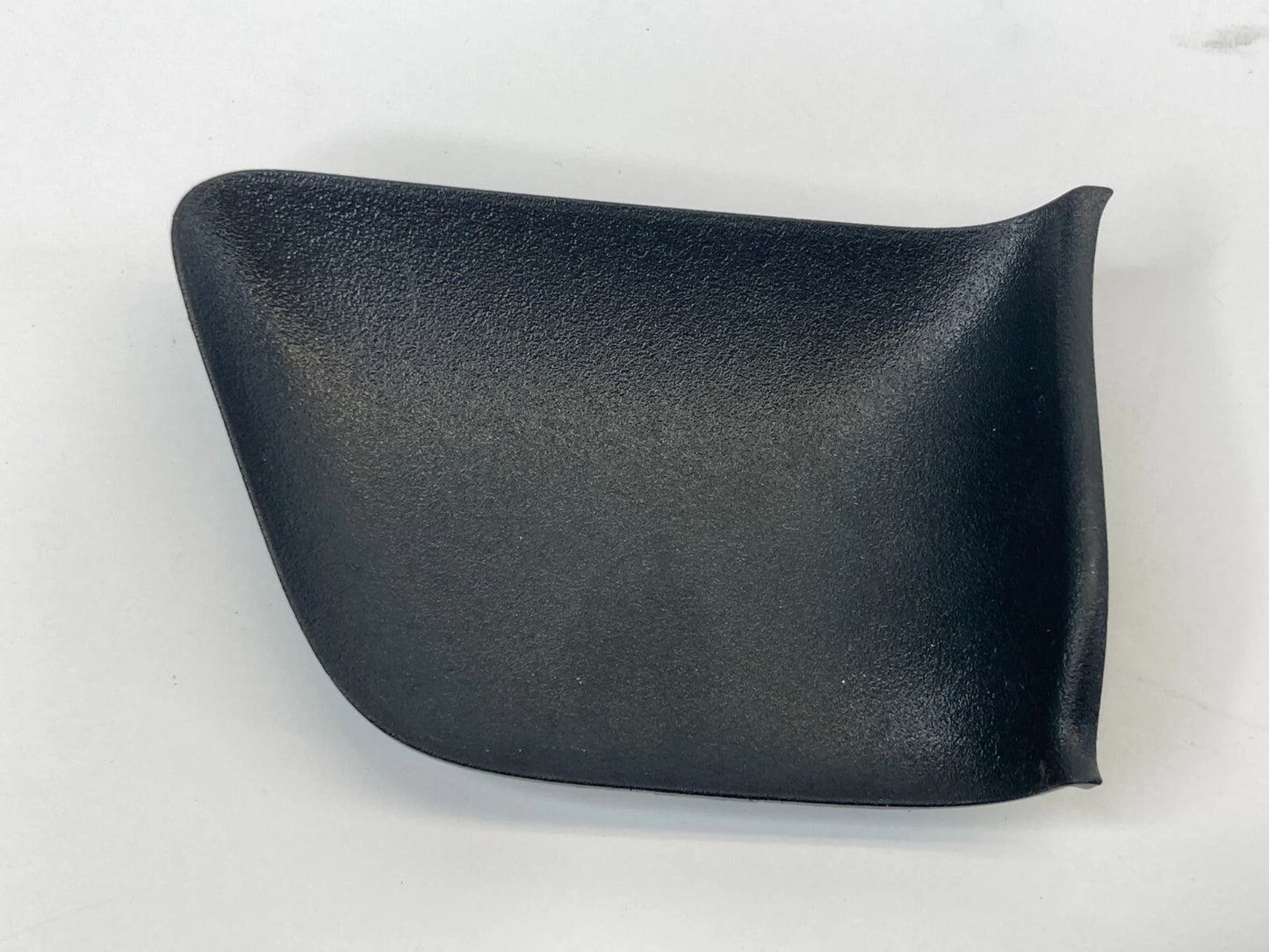 2004-2009 TOYOTA PRIUS REAR RIGHT INNER DOOR HANDLE BEZEL TRIM COVER 69277-47020