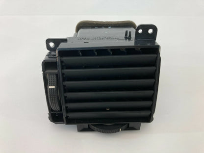 2004 2005 2006 KIA AMANTI RIGHT PASSENGER SIDE CENTER DASH AC AIR VENT GRILLE