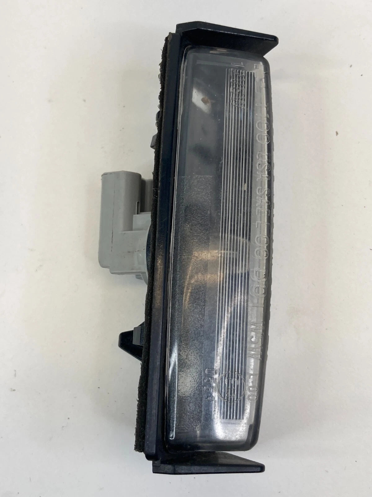 2002-2011 TOYOTA CAMRY REAR TRUNK LID LICENSE PLATE LIGHT LAMP E130553 OEM