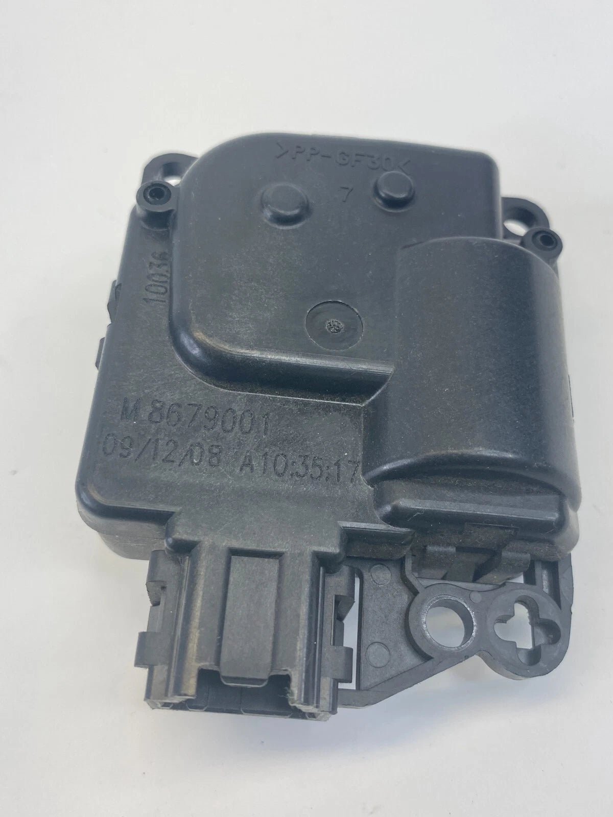 2009-2014 VOLKSWAGEN ROUTAN HVAC AC HEATER BLEND DOOR ACTUATOR FLAP M8679001 OEM