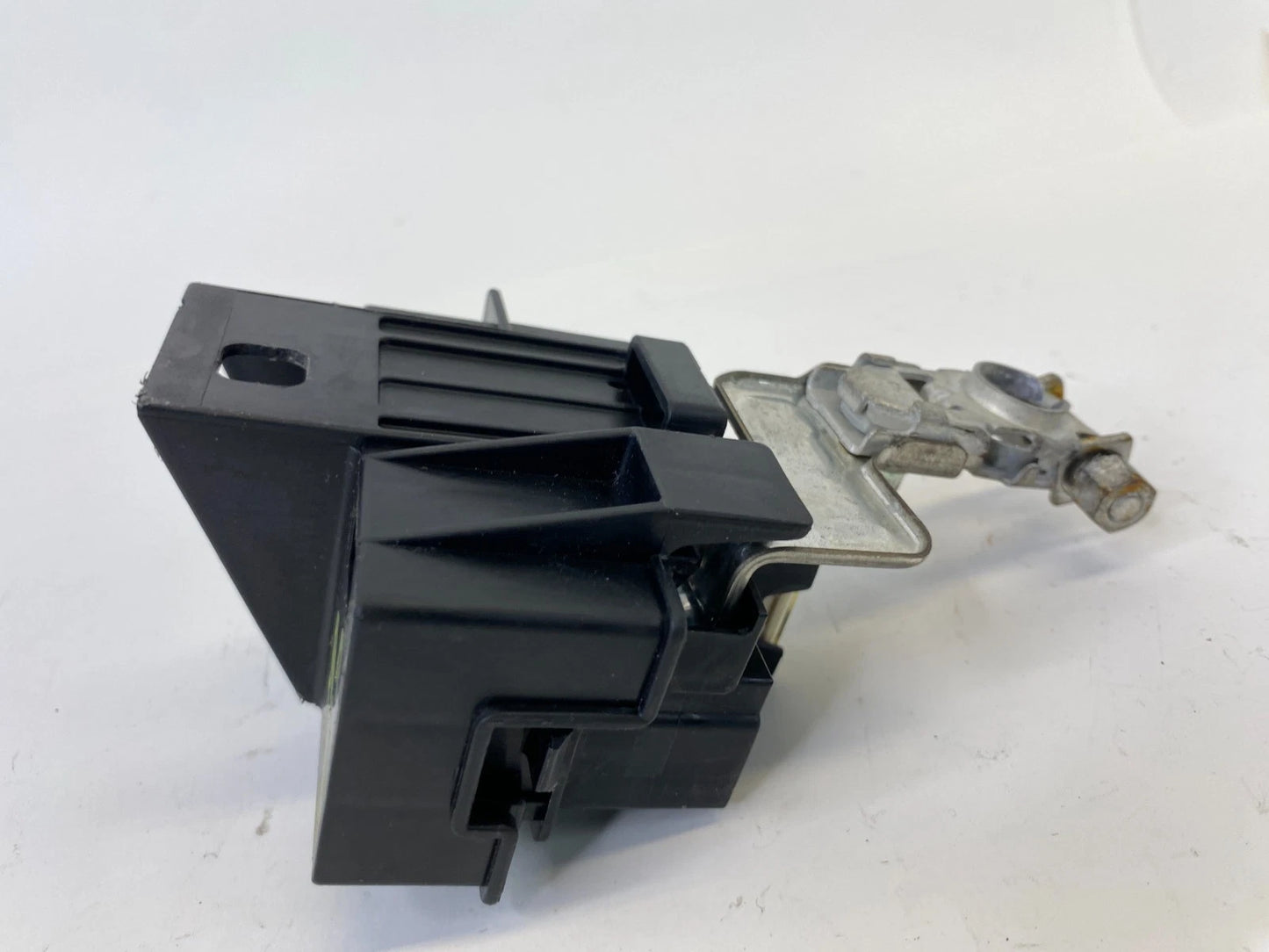 2004-2009 TOYOTA PRIUS BATTERY POSITIVE TERMINAL RELAY JUNCTION FUSE BOX OEM