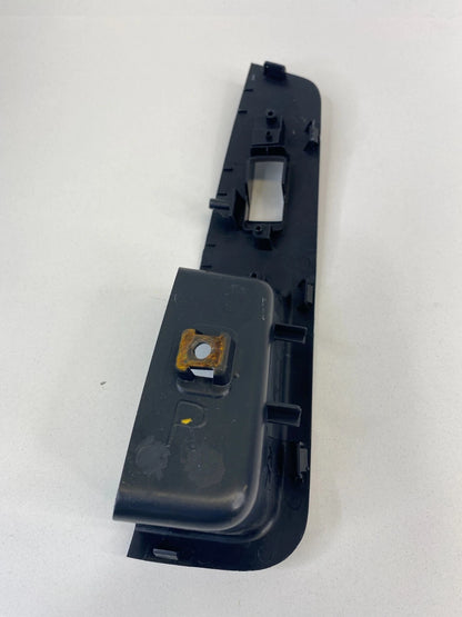 07-13 MITSUBISHI OUTLANDER REAR RIGHT DOOR WINDOW SWITCH COVER BEZEL SPC01640