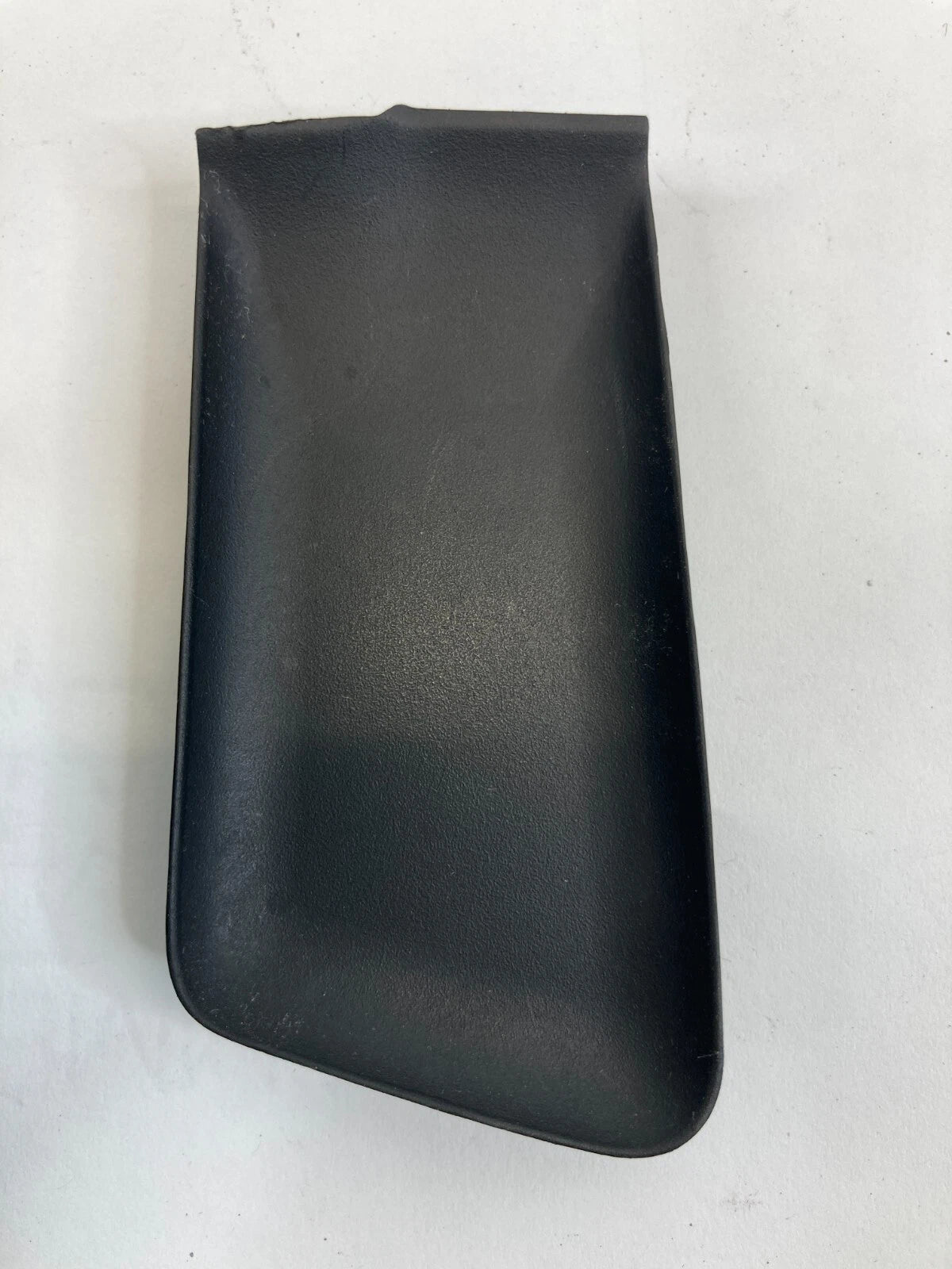 2011-2014 HYUNDAI SONATA FRONT LEFT SIDE INNER DOOR HANDLE SCREW CAP 826193S000
