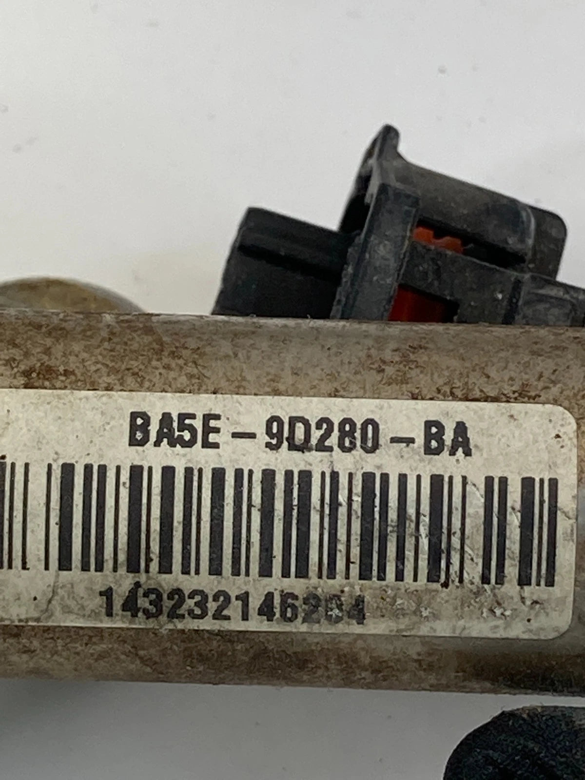 2014-2019 FORD EXPLORER POLICE INTERCEPTOR FUEL INJECTION RAIL W/INJECTORS