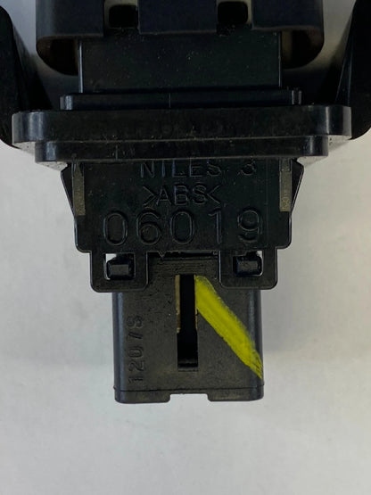 2007-2013 NISSAN ALTIMA EMERGENCY WARNING HAZARD LIGHT CONTROL SWITCH OEM